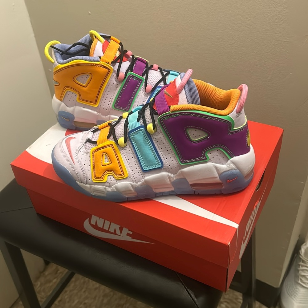 Nike air more uptempo